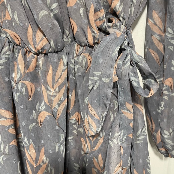 VICI Ruffle Dress Size Large - Picture 4 of 7